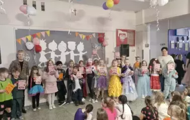 uczniowie nagrodzeni w konkursie 