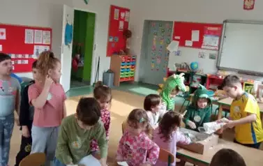 wykopaliska dinozaur&oacute;w
