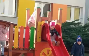na zjezdzalni