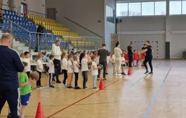 Konkurencja z piłką