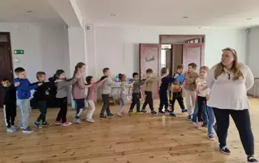 zabawa ruchowa Pociąg