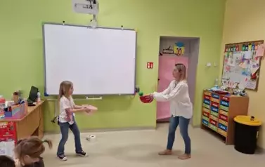 Rzucanie piłeczki