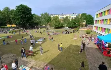 piknik szkolny, widok z g&oacute;ry