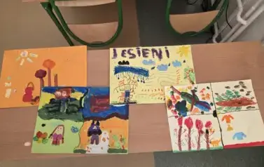 plakaty o jesieni stworzone przez dzieci