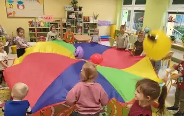 zabawa z chustą