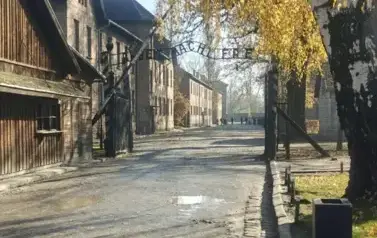 brama wejściowa do Auschwitz