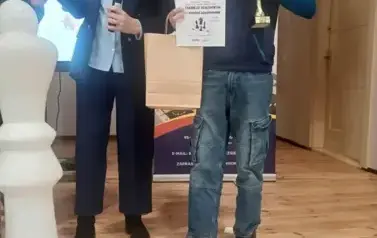 Zdobywca I miejsce w swojej kategorii wiekowej