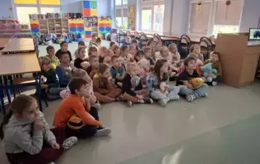 wsp&oacute;lne oglądanie prezentacji o misiach