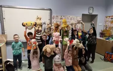 klasa 1b zdjęcie z misiami