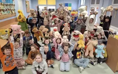 1a i 1b wsp&oacute;lne zdjęcie z pluszakami