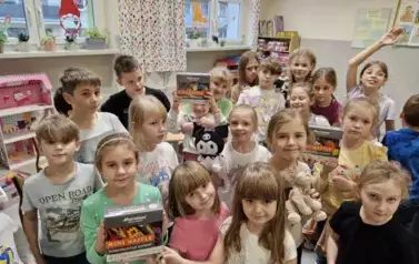 dzieci z nagrodą za Talenciaki