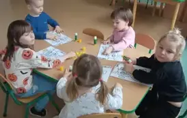 praca przy stolikach