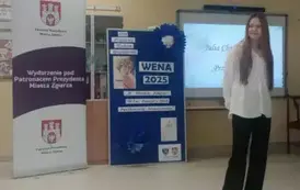 dekoracja na konkurs recytatorski i patronat prezydenta