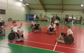 Mecz na w&oacute;zkach