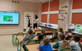 mama ucznia opowiada o mikroorganizmach
