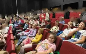 klasy 2c i 2d w teatrze 