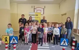 klasa 1b ze Strażą Miejską