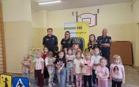 grupa 0a ze Strażą Miejską