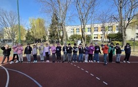 klasa 1b ze swoimi koszyczkami