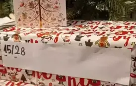 Kartka z życzeniami i paczki