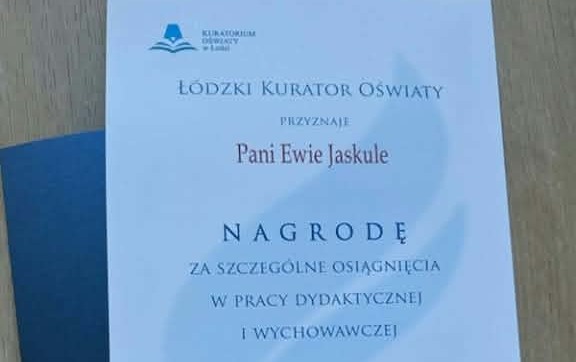 Dyplom gratulacyjny z Nagrodą Łódzkiego Kuratora Oświaty