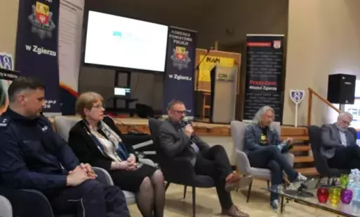 DEBATA POD HASŁEM MAM PRAWO DO BEZPIECZEŃSTWA. MŁODZI MAJĄ GŁOS