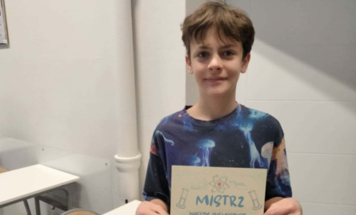 Laureat szkolnego konkursu chemicznego