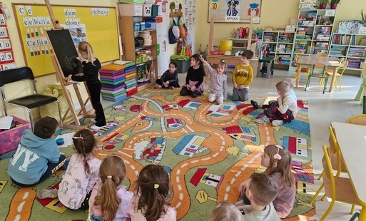 Zdjęcie do PRZEDSZKOLAKI PROMUJĄ POPRAWNĄ POLSZCZYZNĘ